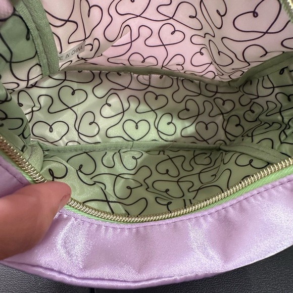 Ipsy Glam Bag Collection! Lavender Makeup Bag with Skincare and Brushes - Picture 10 of 10